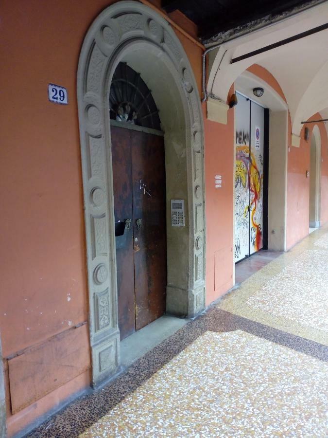 Bologna House Pratello 5 Apartment Luaran gambar