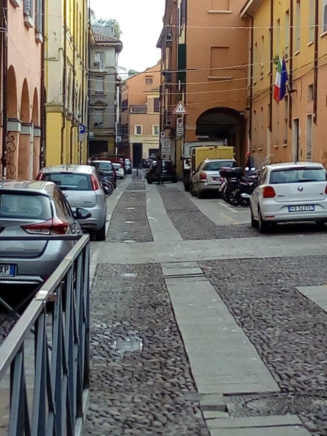 Bologna House Pratello 5 Apartment Luaran gambar